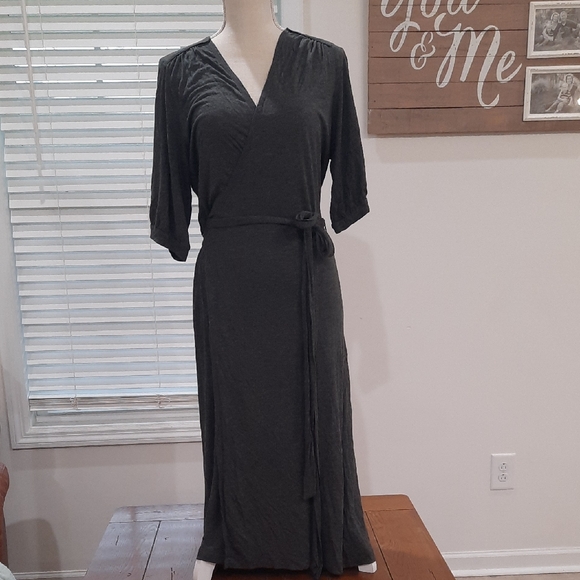 Banana Republic Dresses & Skirts - Banana Republic Grey Wrap Dress XL